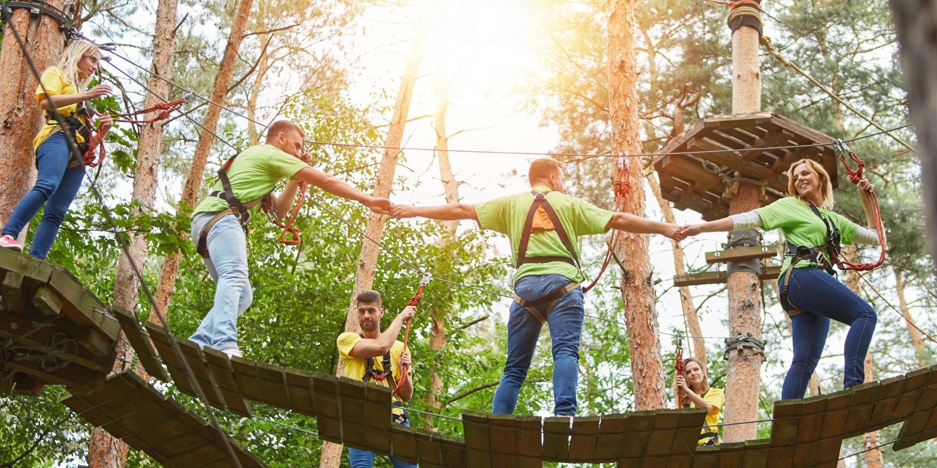 Teambuilding Maßnahmen: Bringen Sie den Teamgeist auf die nächste Stufe - mit inspirierenden Ideen und Spielen